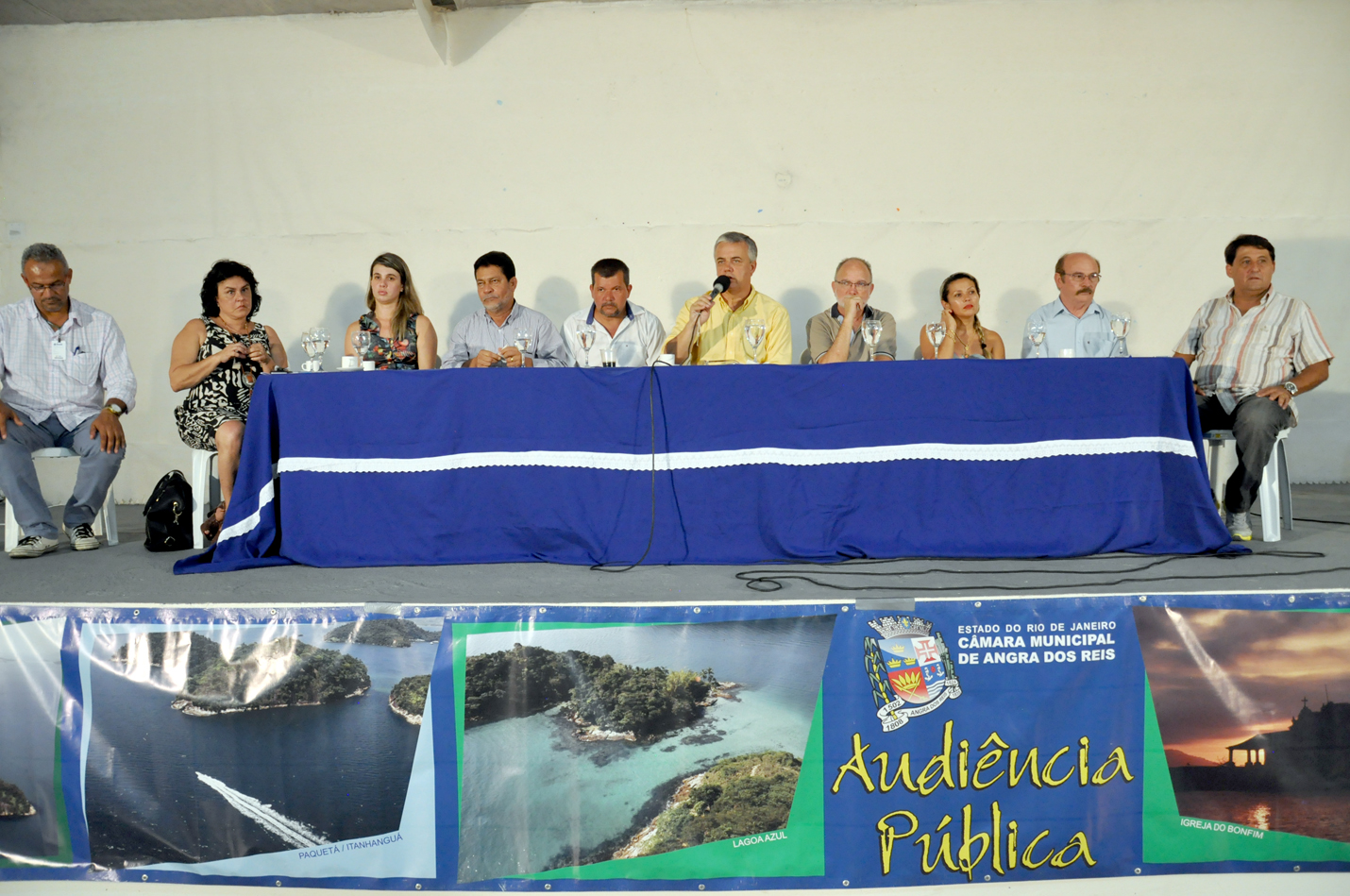 AUDIÊNCIA PÚBLICA NO FRADE DEBATE ATENDIMENTO MÉDICO NA REGIÃO