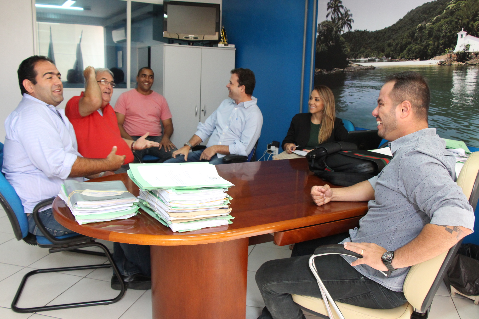 Câmara de Angra recebe representantes do legislativo de Itaguaí