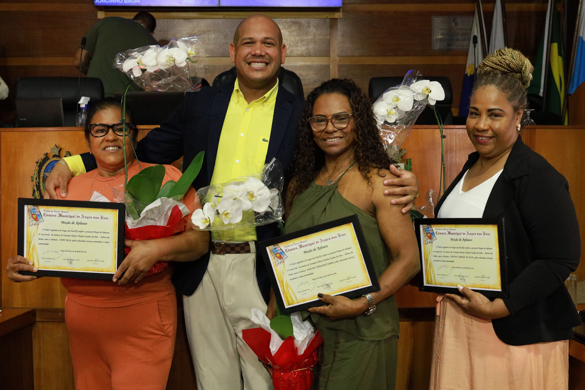 Câmara Municipal faz homenagem a profissionais da saúde de Angra