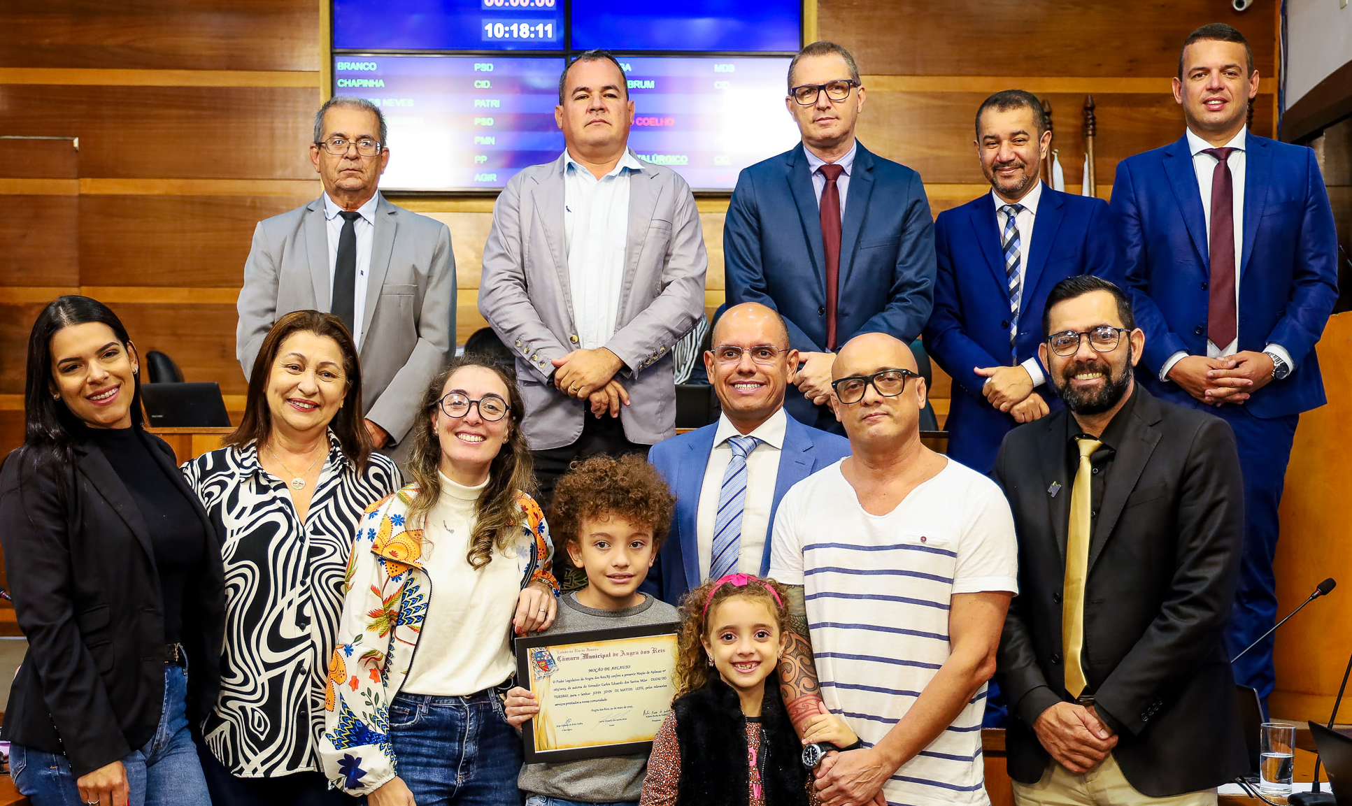 Câmara realiza 31ª sessão ordinária com entrega de moção de aplausos.