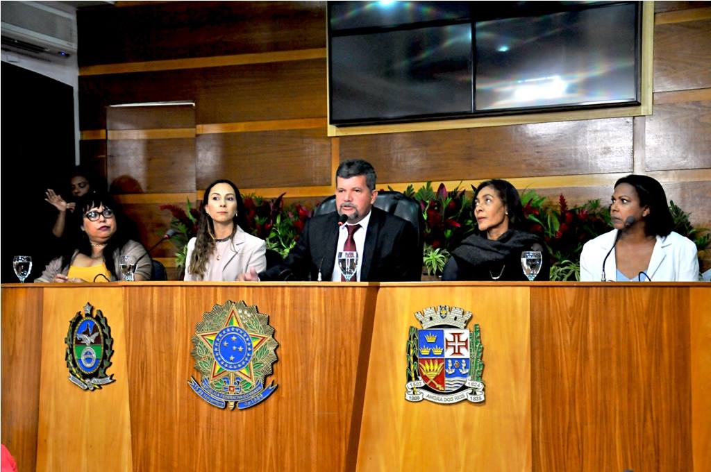 Câmara realiza Sessão Especial à Mulher Negra