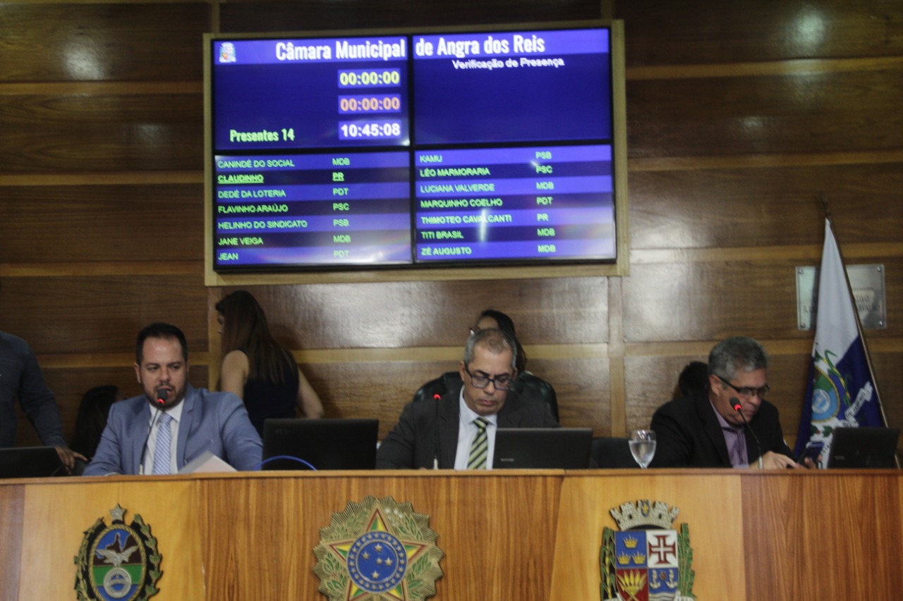 Câmara realizou sessão extraordinária para votação de temas diversos