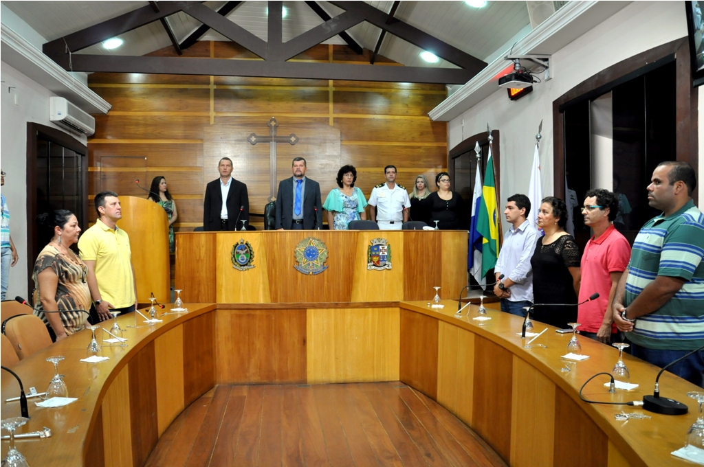 CMAR agracia professores, médicos e personalidades culturais