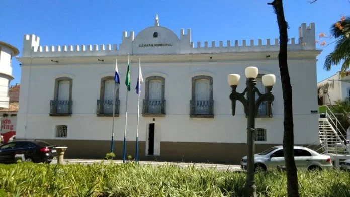 Concurso da Câmara - Relação dos candidatos habilitados à correção das provas discursivas
