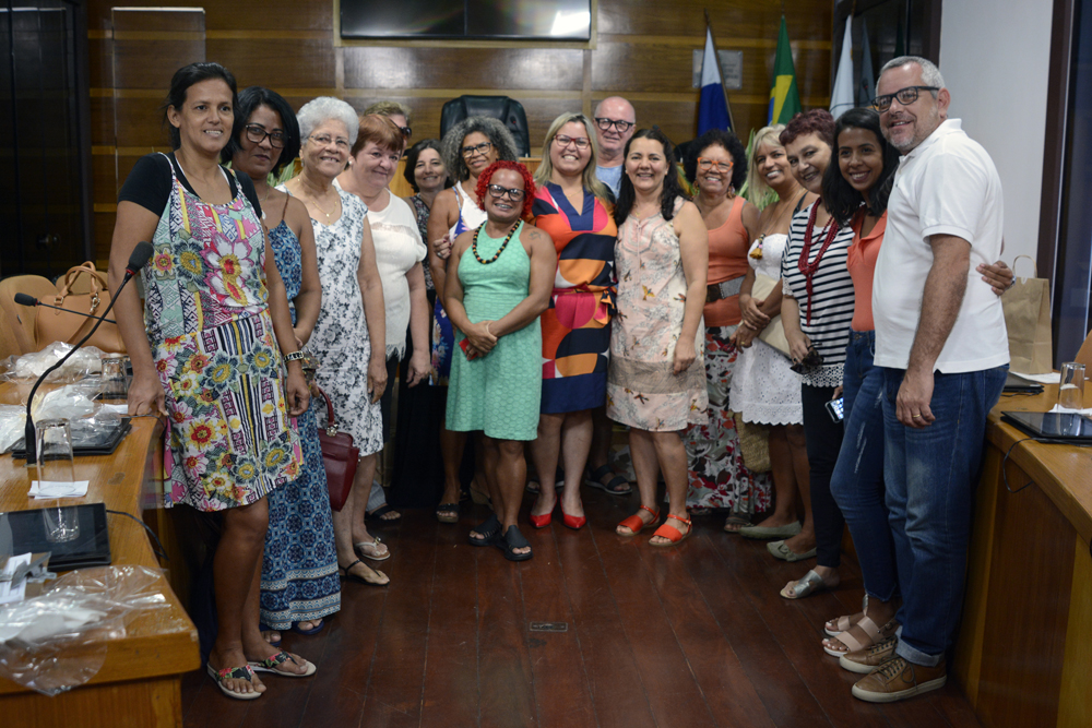 Plenário sedia palestra sobre artesanato