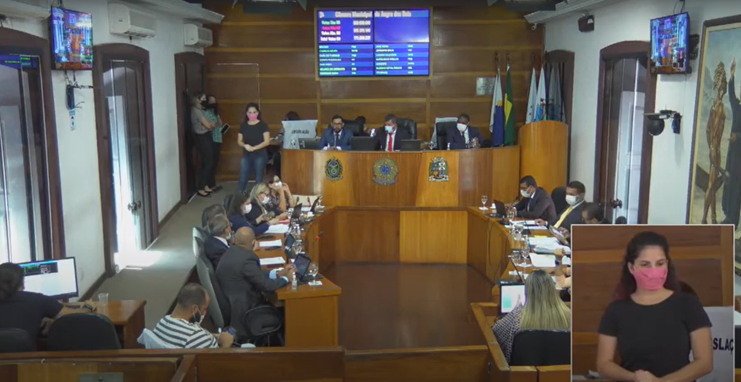 Vereadores protestam contra venda de terrenos em Angra dos Reis