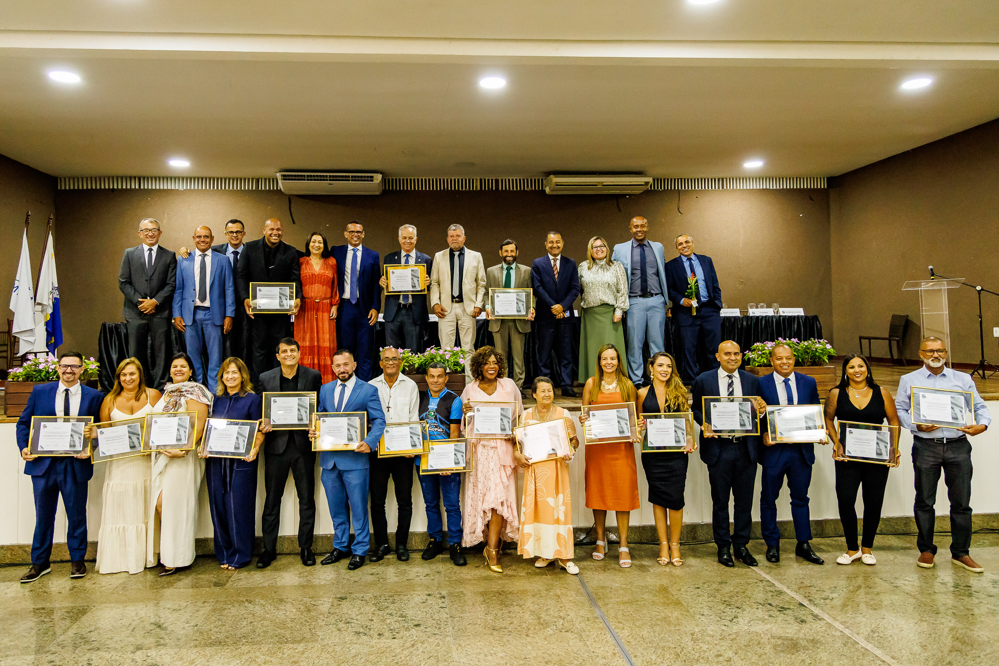 Câmara Municipal de Angra dos Reis promove Sessão Solene Alusiva aos Títulos de Cidadão Angrense Benemérito e Honorário