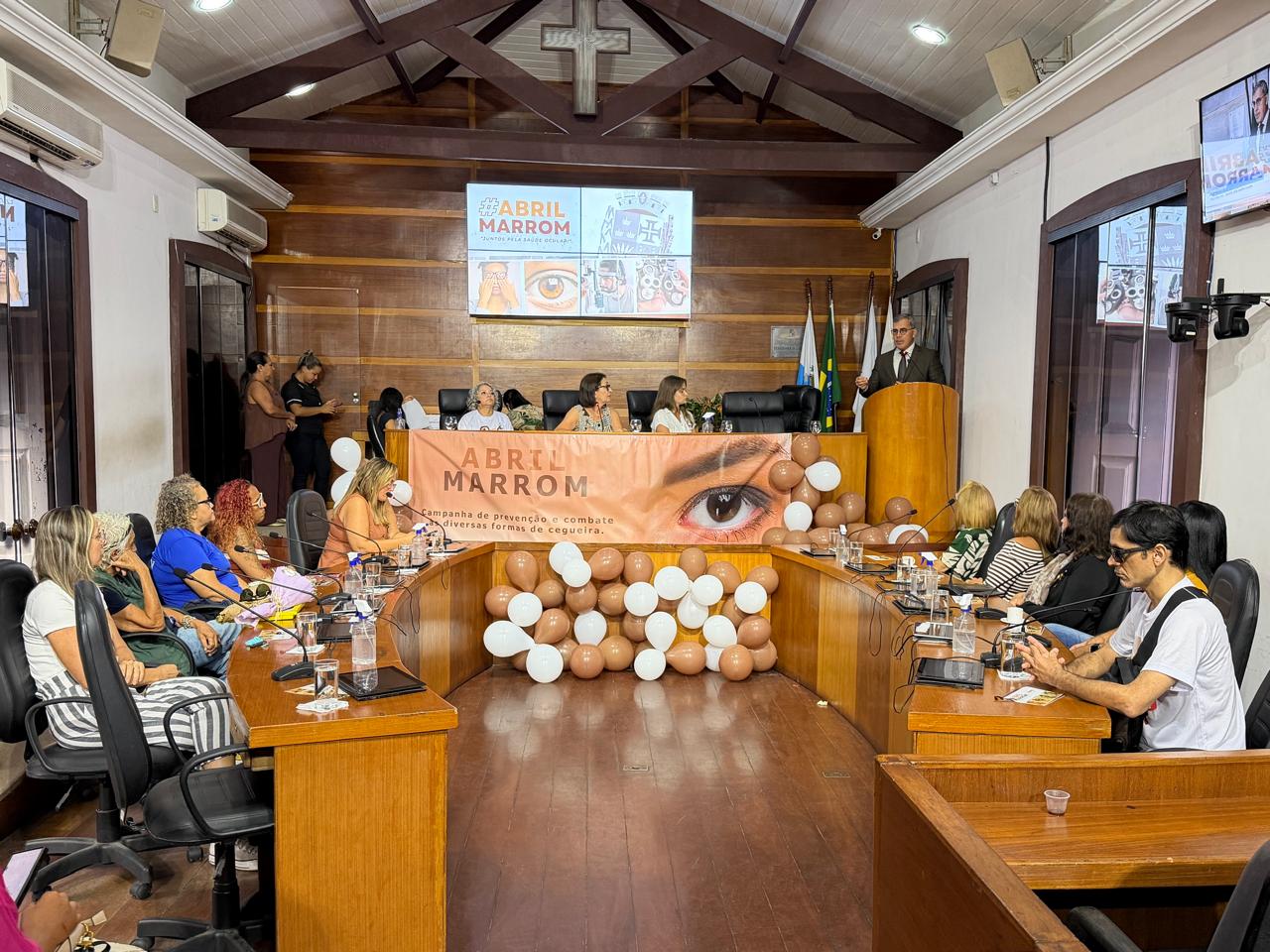 Câmara realizou Evento Alusivo ao Abril Marrom – Campanha dedicada à Conscientização sobre a prevenção e o combate às doenças oculares.